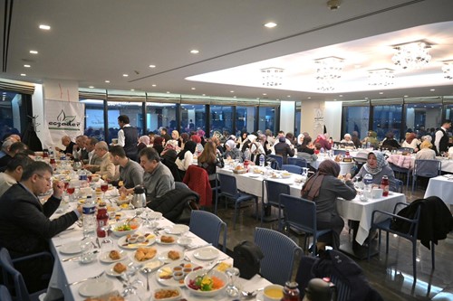 Bu akşam, ECZA-DER ailesi olarak iftar sofrasında bir araya gelmenin mutluluğunu yaşadık.